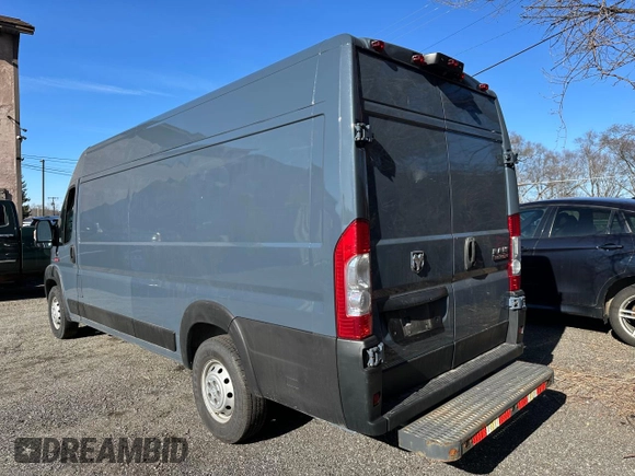 2020 Ram ProMaster Cargo with VIN 3C6URVJG1LE116990, listed as a Copart auction lot 53966915 with 61,813 mi miles and Clean Title. Bid and sale history available at carsss.com. Image 3.