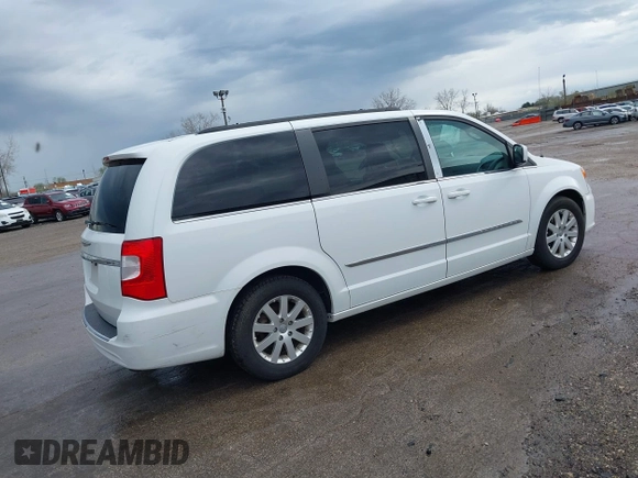 2016 Chrysler Town & Country Touring with VIN 2C4RC1BG3GR187720, listed as a IAAI auction lot 42088954 with 122,127 mi miles. Bid and sale history available at carsss.com. Image 4.