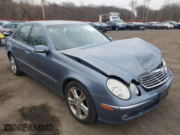 2005 Mercedes-Benz E 500 z VIN WDBUF70J25A731269, wystawiony jako IAAI lot #41759930 z przebiegiem 106 132 mil mil oraz . Historia ofert i sprzedaży dostępna na DreamBid. Obrazek 17.