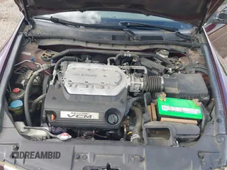 2009 Honda Accord EX-L with VIN 1HGCP36809A026761, listed as a IAAI auction lot 42163300 with 173,652 mi miles and . Bid and sale history available at DreamBid. Image 10.