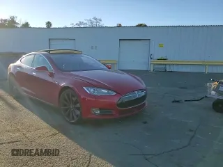2015 Tesla Model S 85D with VIN 5YJSA1E40FF114095, listed as a Copart auction lot 84114284 with 114,882 mi miles and Salvage Title. Bid and sale history available at carsss.com. Image 10.