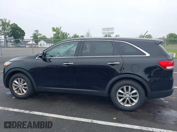 2018 Kia Sorento LX z VIN 5XYPG4A37JG412910, wystawiony jako IAAI lot #42466741 z przebiegiem 170 131 mil mil oraz . Historia ofert i sprzedaży dostępna na DreamBid. Obrazek 14.