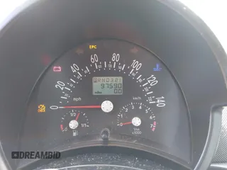 2002 Volkswagen Beetle GLS z VIN 3VWCK21CX2M450876, wystawiony jako IAAI lot #42278970 z przebiegiem 97 590 mil mil oraz . Historia ofert i sprzedaży dostępna na DreamBid. Obrazek 7.