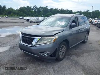 2016 Nissan Pathfinder S with VIN 5N1AR2MN4GC613707, listed as a IAAI auction lot 42462865 with 130,113 mi miles and . Bid and sale history available at DreamBid. Image 21.