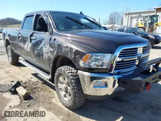 2017 Ram 2500 Big Horn with VIN 3C6UR5JJ3HG500437, listed as a IAAI auction lot 41758605 with 71,775 mi miles. Bid and sale history available at carsss.com. Image 1.