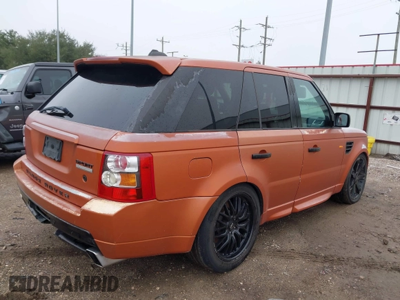 2008 Land Rover Range Rover Sport SC with VIN SALSH23428A131165, listed as a IAAI auction lot 41202538 with 132,993 mi miles. Bid and sale history available at carsss.com. Image 4.