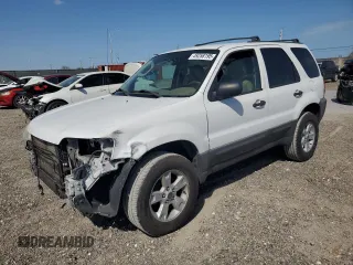 2006 Ford Escape XLT with VIN 1FMYU031X6KA32586, listed as a Copart auction lot 49258195 with 212,791 mi miles and Salvage Title. Bid and sale history available at carsss.com. Image 1.