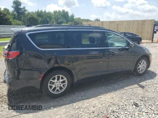 2022 Chrysler Pacifica Touring L with VIN 2C4RC1BG9NR185760, listed as a Copart auction lot 65392665 with 62,162 mi miles and Clean title. Bid and sale history available at DreamBid. Image 3.