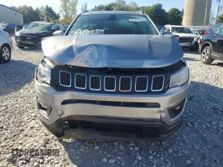 2019 Jeep Compass Latitude with VIN 3C4NJDBB7KT849802, listed as a Copart auction lot 73224754 with 46,263 mi miles and Salvage Title. Bid and sale history available at DreamBid. Image 5.