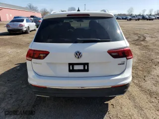 2018 Volkswagen Tiguan SEL Premium with VIN 3VV4B7AX7JM087184, listed as a Copart auction lot 49689245 with 133,942 mi miles and Salvage Title. Bid and sale history available at carsss.com. Image 6.