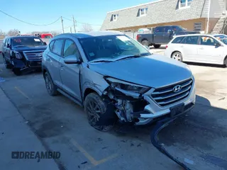 2017 Hyundai Tucson SE with VIN KM8J3CA46HU524316, listed as a IAAI auction lot 41742758 with 50,140 mi miles. Bid and sale history available at carsss.com. Image 1.
