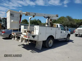 2003 Ford F-450 with VIN 1FDXF47P43EC43305, listed as a Copart auction lot 77823294 with 204,810 mi miles and Clean title. Bid and sale history available at DreamBid. Image 3.