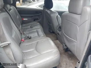 2003 Chevrolet Tahoe LT with VIN 1GNEC13Z93R296379, listed as a IAAI auction lot 41574575 with 301,567 mi miles. Bid and sale history available at carsss.com. Image 8.