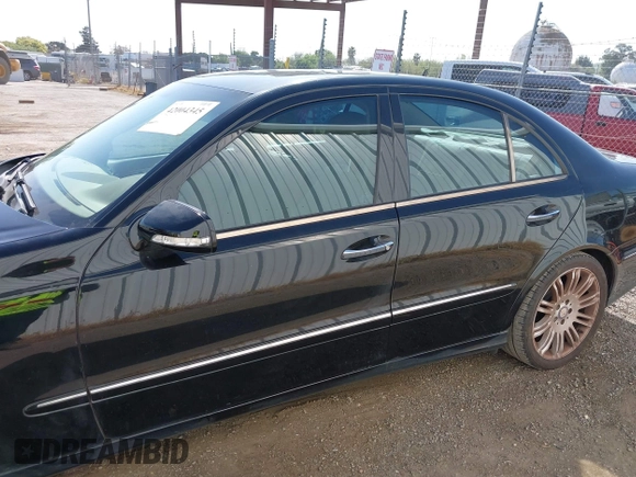 2008 Mercedes-Benz E 350 Luxury z VIN WDBUF56X58B307650, wystawiony jako IAAI lot #42004345 z przebiegiem 140 484 mil mil oraz . Historia ofert i sprzedaży dostępna na DreamBid. Obrazek 14.