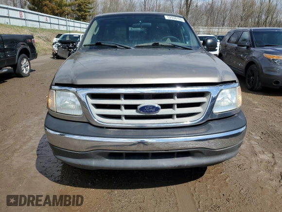 2003 Ford F-150 XL with VIN 1FTRF17L93NA13476, listed as a Copart auction lot 52938165 with 194,221 mi miles and Clean Title. Bid and sale history available at DreamBid. Image 5.