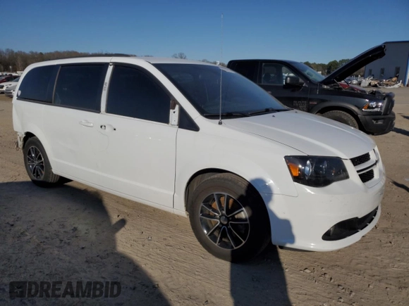 2019 Dodge Grand Caravan GT with VIN 2C4RDGEG5KR600564, listed as a Copart auction lot 47048755 with 123,787 mi miles and Salvage Title. Bid and sale history available at DreamBid. Image 4.