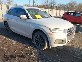 2020 Audi Q5 Premium Plus with VIN WA1BNAFY3L2060967, listed as a IAAI auction lot 41344576 with 74,755 mi miles. Bid and sale history available at carsss.com. Image 1.
