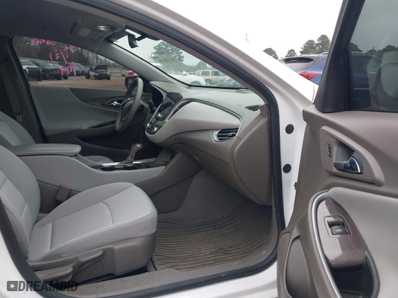 2020 Chevrolet Malibu LS with VIN 1G1ZC5ST0LF135072, listed as a IAAI auction lot 41578379 with 69,732 mi miles. Bid and sale history available at carsss.com. Image 5.