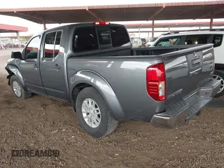 2019 Nissan Frontier SV z VIN 1N6AD0ER2KN759977, wystawiony jako IAAI lot #41797970 z przebiegiem 60 226 mil mil oraz . Historia ofert i sprzedaży dostępna na DreamBid. Obrazek 3.