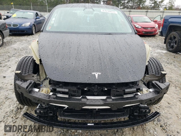 2024 Tesla Model 3 z VIN 5YJ3E1EA5RF748960, wystawiony jako Copart lot #83690834 z przebiegiem 2111 mil mil oraz Szkody całkowita. Historia ofert i sprzedaży dostępna na DreamBid. Obrazek 5.
