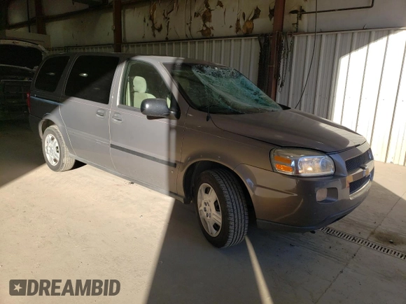 2006 Chevrolet Uplander LS Fleet with VIN 1GNDV23L96D185243, listed as a Copart auction lot 86145954 with 141,368 mi miles and Salvage Title. Bid and sale history available at carsss.com. Image 4.