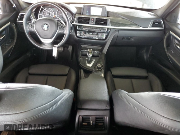 2018 BMW 3 Series 330i with VIN WBA8B9C52JEE83407, listed as a Copart auction lot 60325895 with 68,118 mi miles and Salvage title. Bid and sale history available at DreamBid. Image 8.