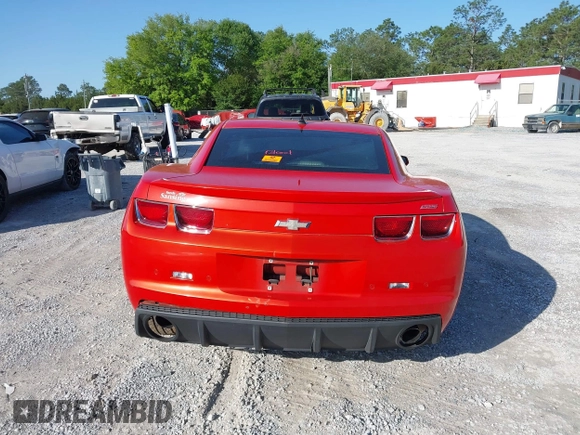 2010 Chevrolet Camaro 2SS z VIN 2G1FK1EJ4A9176836, wystawiony jako IAAI lot #41994863 z przebiegiem 151 249 mil mil oraz . Historia ofert i sprzedaży dostępna na DreamBid. Obrazek 16.