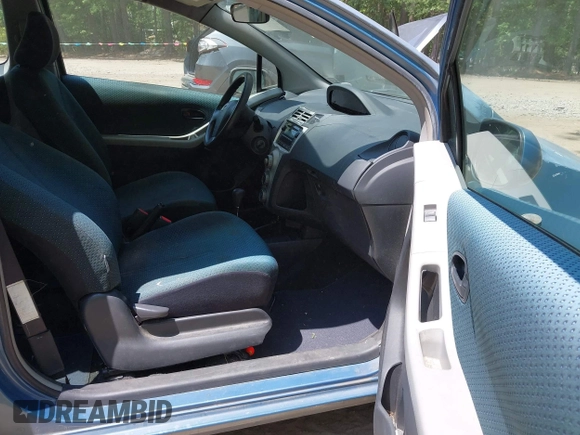 2008 Toyota Yaris с VIN JTDJT903885205316, выставлен на аукционе IAAI как лот 42316724 с пробегом 223 696 миль миль и . История ставок и продаж доступна на DreamBid. Изображение 5.