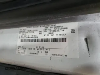2019 Ford Transit XL z VIN 1FDZX2CM0KKB27959, wystawiony jako Copart lot #45286305 z przebiegiem 137 367 mil mil oraz Szkoda całkowita • Salvage title. Historia ofert i sprzedaży dostępna na DreamBid. Obrazek 13.