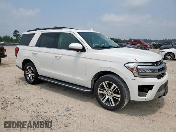2022 Ford Expedition XLT z VIN 1FMJU1JT9NEA09633, wystawiony jako Copart lot #58004495 z przebiegiem 75 486 mil mil oraz Szkoda całkowita • Salvage title. Historia ofert i sprzedaży dostępna na DreamBid. Obrazek 4.