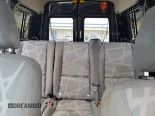 2010 Ford Transit Connect XLT z VIN NM0KS9BN4AT033533, wystawiony jako Copart lot #51711975 z przebiegiem 102 959 mil mil oraz Czysty tytuł • Clean title. Historia ofert i sprzedaży dostępna na DreamBid. Obrazek 10.
