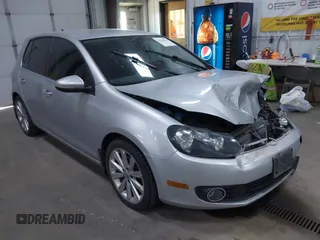 2013 Volkswagen Golf TDI z VIN WVWDM7AJ6DW132155, wystawiony jako IAAI lot #42248367 z przebiegiem 111 347 mil mil oraz . Historia ofert i sprzedaży dostępna na DreamBid. Obrazek 1.