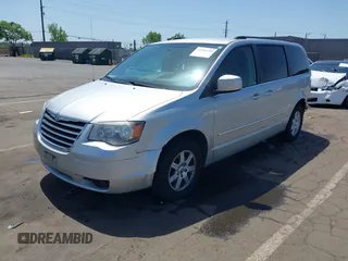 2010 Chrysler Town & Country Touring with VIN 2A4RR5D11AR346489, listed as a IAAI auction lot 42102358 with 150,860 mi miles. Bid and sale history available at carsss.com. Image 18.