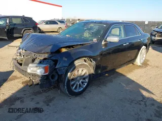 2011 Chrysler 300 Limited with VIN 2C3CA5CG2BH598580, listed as a IAAI auction lot 41330840 with 185,821 mi miles. Bid and sale history available at carsss.com. Image 2.