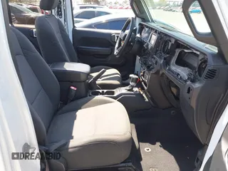 2018 Jeep Wrangler Unlimited Sport S z VIN 1C4HJXDG6JW210973, wystawiony jako IAAI lot #42154094 z przebiegiem 116 620 mil mil oraz . Historia ofert i sprzedaży dostępna na DreamBid. Obrazek 5.