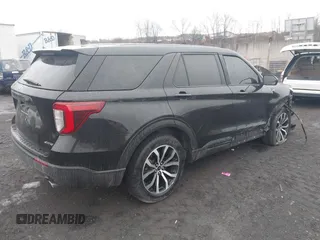 2022 Ford Explorer ST-Line with VIN 1FMSK8KH5NGA77560, listed as a IAAI auction lot 41952142 with 44,856 mi miles. Bid and sale history available at carsss.com. Image 4.