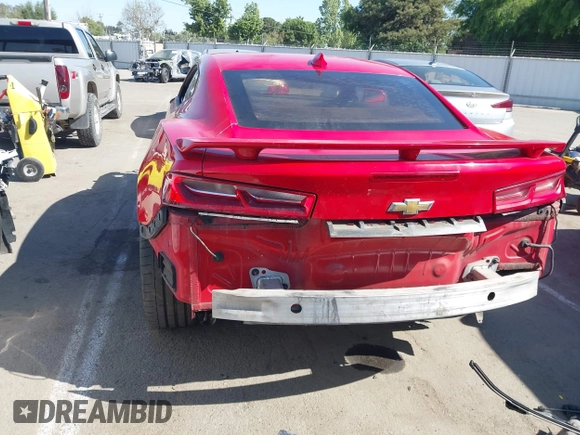2016 Chevrolet Camaro 2SS z VIN 1G1FH1R71G0118652, wystawiony jako IAAI lot #42087638 z przebiegiem Nie podano mil oraz . Historia ofert i sprzedaży dostępna na DreamBid. Obrazek 17.