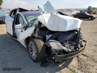 2020 Tesla Model X Long Range with VIN 5YJXCAE26LF239810, listed as a Copart auction lot 60548712 with 0 mi miles. Bid and sale history available at carsss.com. Image 1.