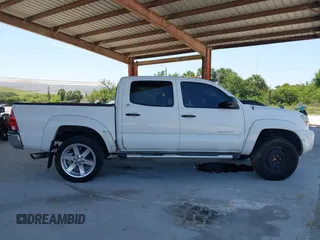 2006 Toyota Tacoma PreRunner with VIN 3TMJU62NX6M026776, listed as a IAAI auction lot 42338755 with 129,330 mi miles and . Bid and sale history available at DreamBid. Image 13.