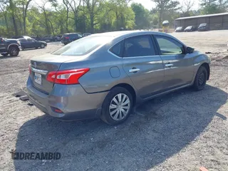 2018 Nissan Sentra SV z VIN 3N1AB7AP4JY306700, wystawiony jako IAAI lot #42076210 z przebiegiem 120 737 mil mil oraz . Historia ofert i sprzedaży dostępna na DreamBid. Obrazek 4.