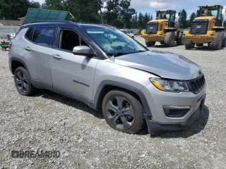 2021 Jeep Compass Altitude with VIN 3C4NJDBB3MT586386, listed as a Copart auction lot 58869495 with Not provided miles and Salvage title. Bid and sale history available at DreamBid. Image 4.