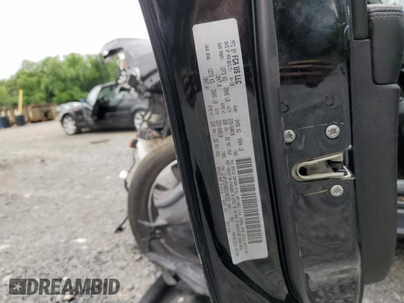 2019 Jeep Cherokee Limited with VIN 1C4PJMDX6KD140155, listed as a Copart auction lot 61050475 with Not provided miles and Salvage title. Bid and sale history available at DreamBid. Image 13.
