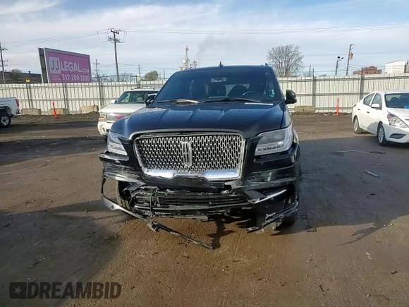 2019 Lincoln Navigator Reserve with VIN 5LMJJ3LT4KEL10417, listed as a Copart auction lot 81532284 with 140,395 mi miles and Salvage title. Bid and sale history available at DreamBid. Image 11.
