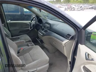 2006 Honda Odyssey LX z VIN 5FNRL38296B099742, wystawiony jako IAAI lot #42112509 z przebiegiem 328 220 mil mil oraz . Historia ofert i sprzedaży dostępna na DreamBid. Obrazek 5.
