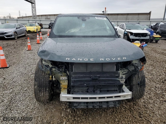 2024 Land Rover Range Rover SE with VIN SALKPBE99RA216985, listed as a Copart auction lot 86048504 with 0 mi miles and Salvage Title. Bid and sale history available at carsss.com. Image 5.