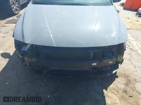 2023 Hyundai Elantra N Line z VIN KMHLR4AFXPU375874, wystawiony jako IAAI lot #41813523 z przebiegiem 59 060 mil mil oraz . Historia ofert i sprzedaży dostępna na DreamBid. Obrazek 6.
