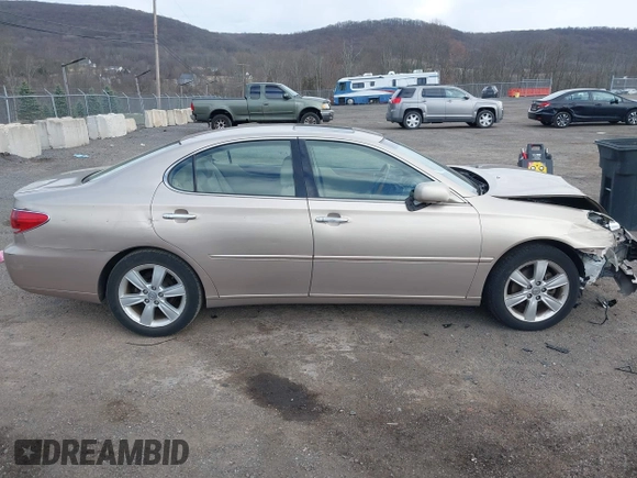 2005 Lexus ES 330 with VIN JTHBA30G255073920, listed as a IAAI auction lot 41886960 with 118,848 mi miles. Bid and sale history available at carsss.com. Image 13.