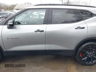 2024 Chevrolet Blazer LT с VIN 3GNKBJR49RS180008, выставлен на аукционе IAAI как лот 41739457 с пробегом 6 508 миль миль и . История ставок и продаж доступна на DreamBid. Изображение 14.