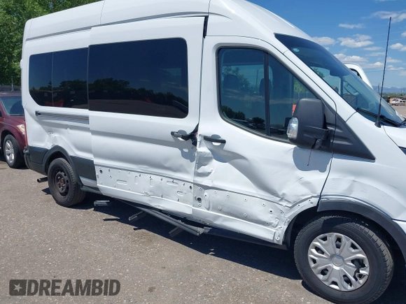 2024 Ford Transit Passenger XL with VIN 1FBAX2X88RKA16346, listed as a IAAI auction lot 42478903 with 21,423 mi miles and . Bid and sale history available at DreamBid. Image 6.