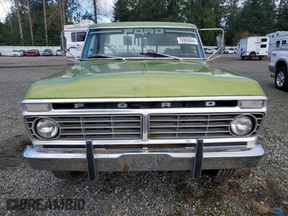 1973 Ford F-250 z VIN F25YRQ44499, wystawiony jako Copart lot #76903644 z przebiegiem 94 832 mil mil oraz Czysty tytuł • Clean title. Historia ofert i sprzedaży dostępna na DreamBid. Obrazek 5.